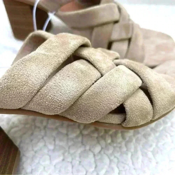 NWT Universal Thread Tan Faux Suede Square Toe Open Back Block Heel Mule Size 11 - Picture 4 of 12